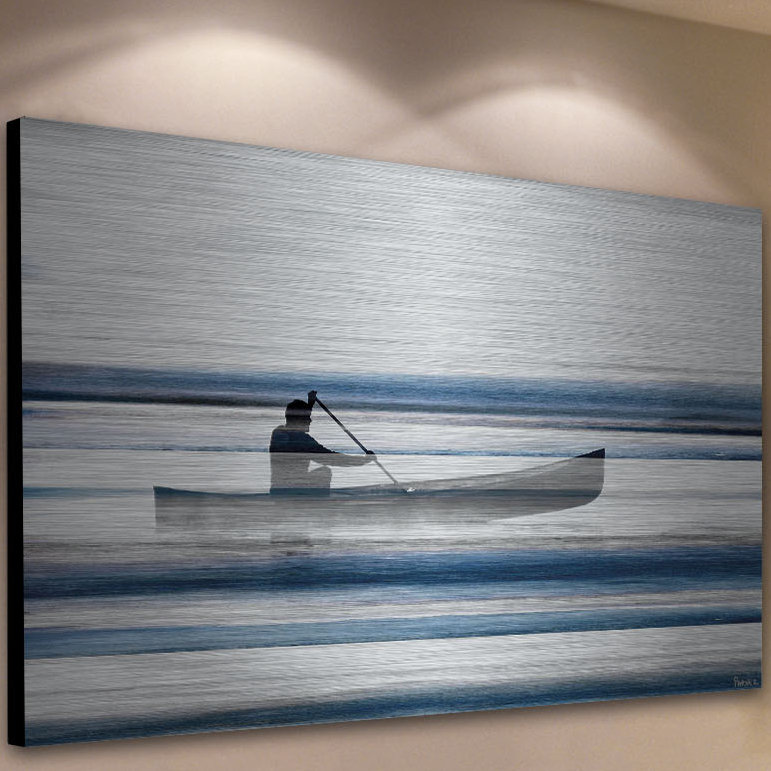 «Blue Lake Canoe» par Parvez Taj, reproduction sur métal, H 40 po x l 60 po x P 1,5 po