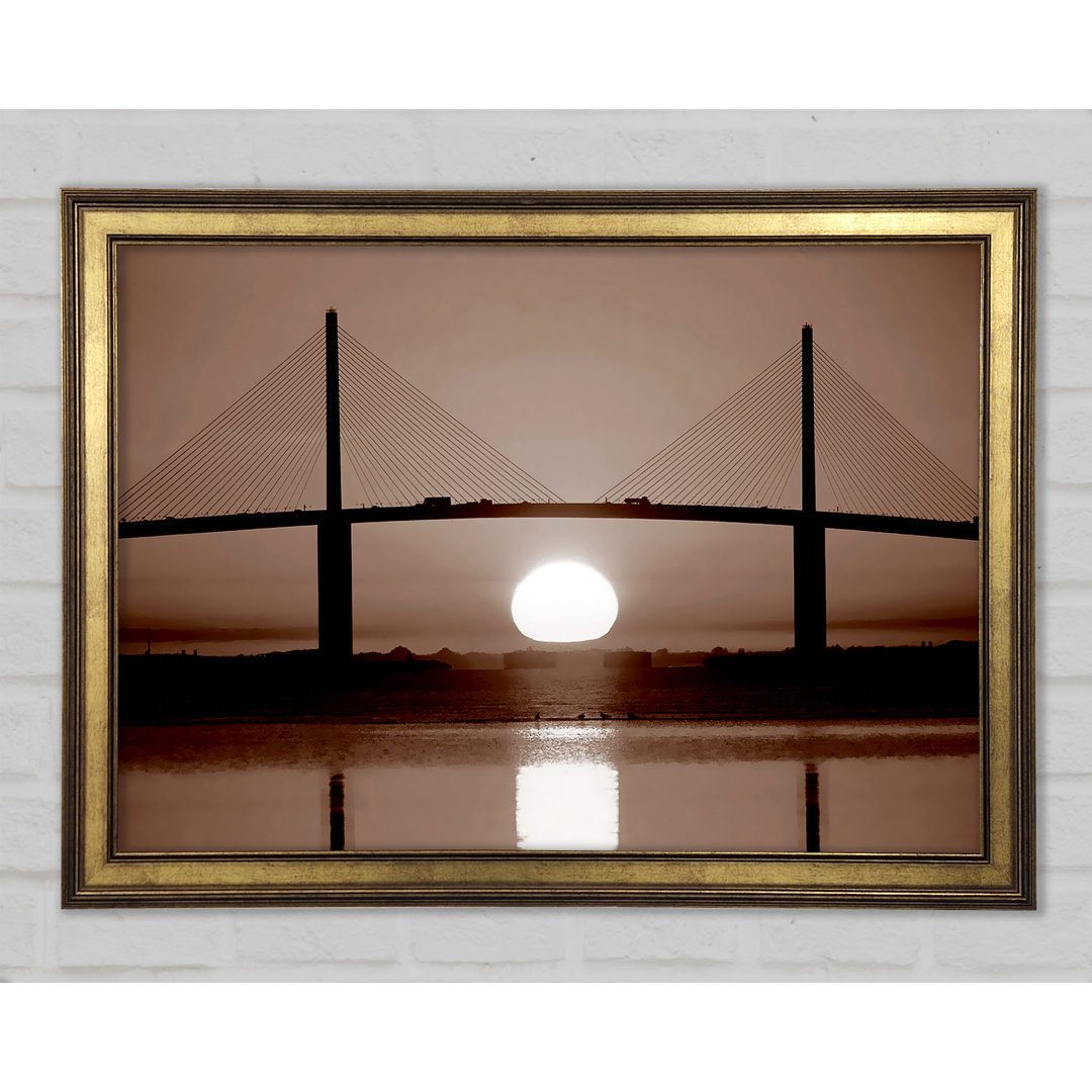 Distant Bridge Sundown Chocolate - Einzelner Bilderrahmen Kunstdrucke