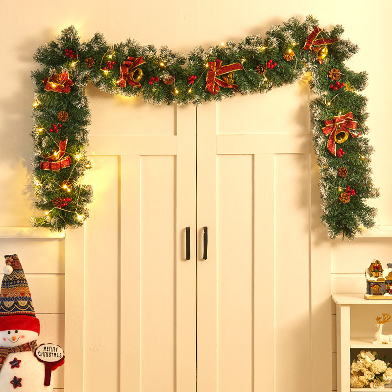 270cm Lighted Faux Garland with Lights, Green/Red