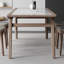 Ensemble de table de salle à manger moderne et simple-104848893