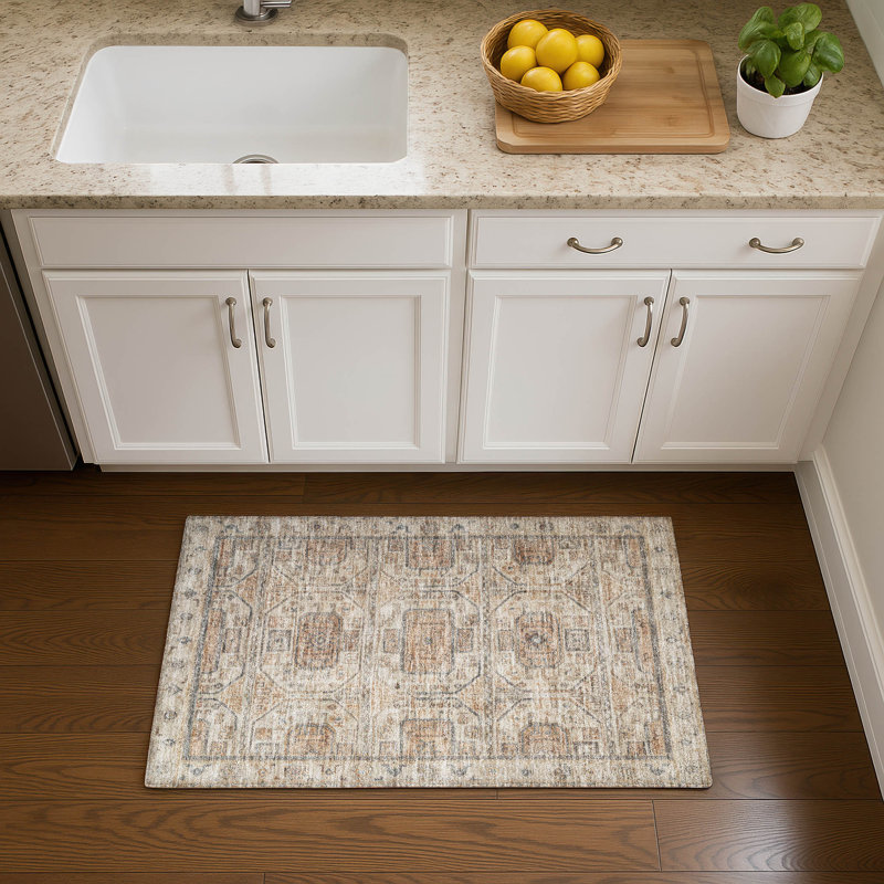 Premium Machine Washable Tara Border Rug, Rectangle 1'8" x 2'6"