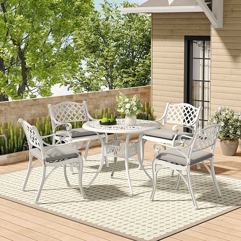 Outdoor Lounge Chair