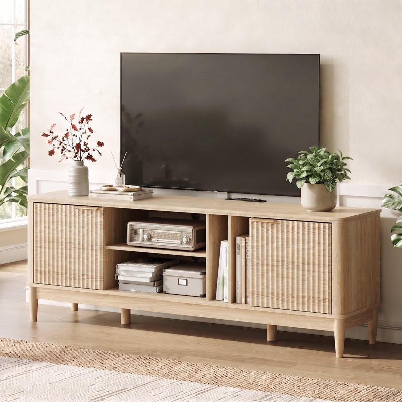 Meuble télé cannelé avec prise de courant, armoires de rangement et pieds en bois massif, Bois de chêne