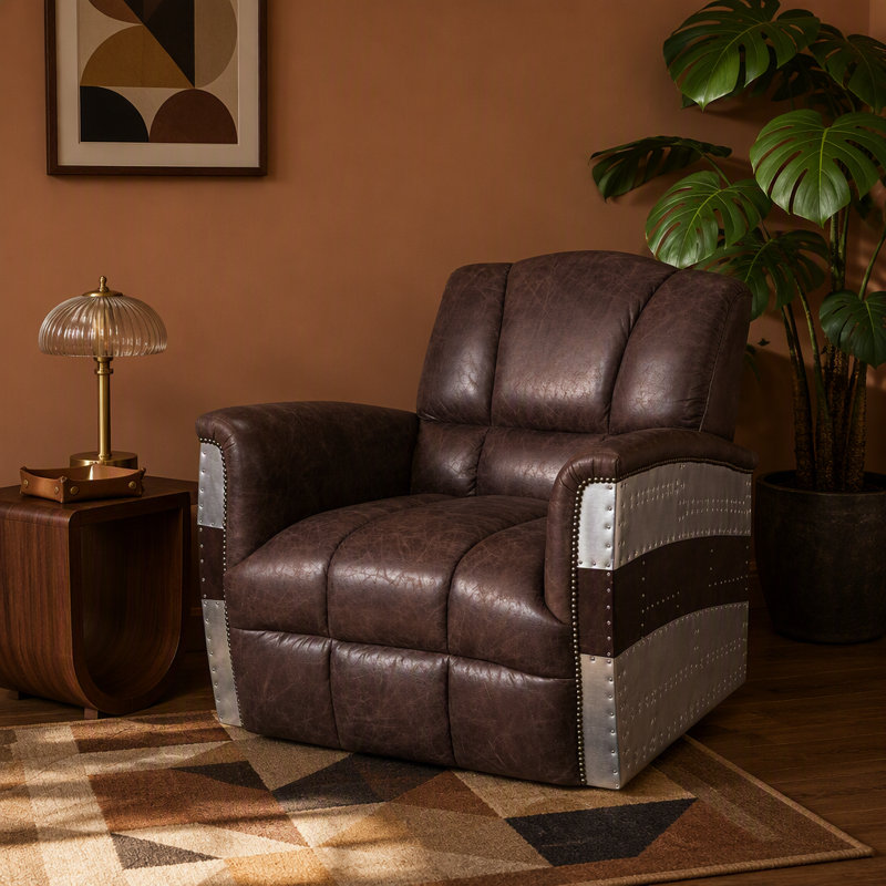 Chaise longue en cuir fleur rétro avec détails en aluminium et dossier capitonné pour un confort moderne.