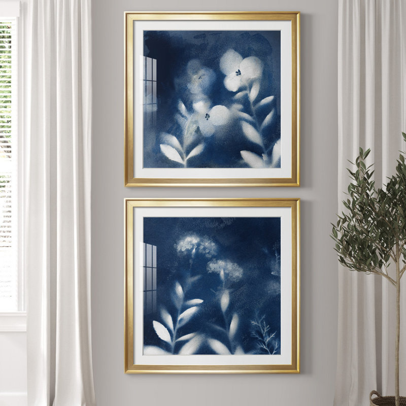 «Nature's Indigo I», ensemble de 2 reproductions d'art encadrées, H 30,5 po x l 61 po x P 1,5 po, Papier encadré doré, Blanc
