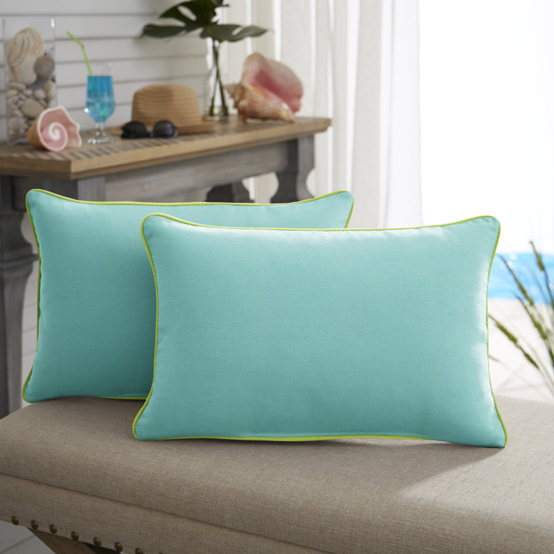 Coussin Selene, 14 po x 24 po, Sunbrella toile Aruba avec ara vert