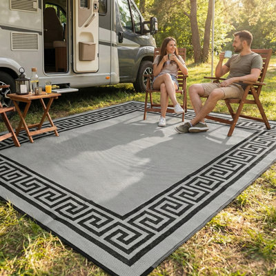 Tapis d'extérieur imperméable en plastique recyclé avec paille en plastique recyclé 9 pi x 12 pi Viani