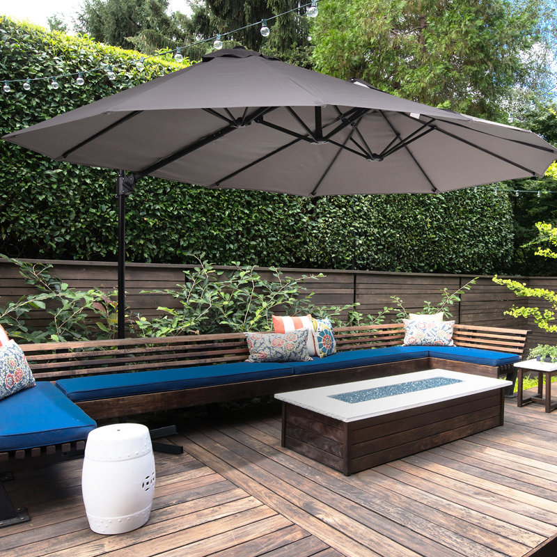 Méridienne et table décoratives grises pour le bord de la piscine, le patio, avec la manivelle grise de parasol de patio de 14 pieds, la cour de piscine double pour la cour