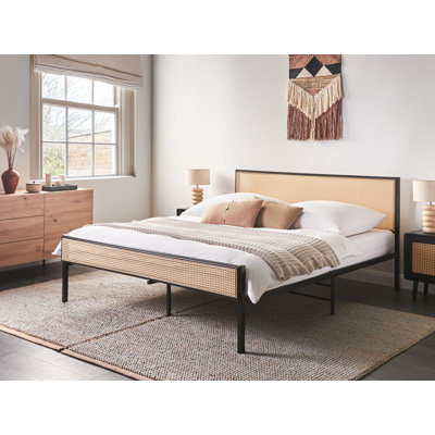 AVANTON Bed