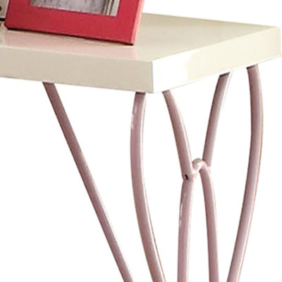 Table de chevet blanche et mauve Aileu avec accessoires en métal pour table Allure