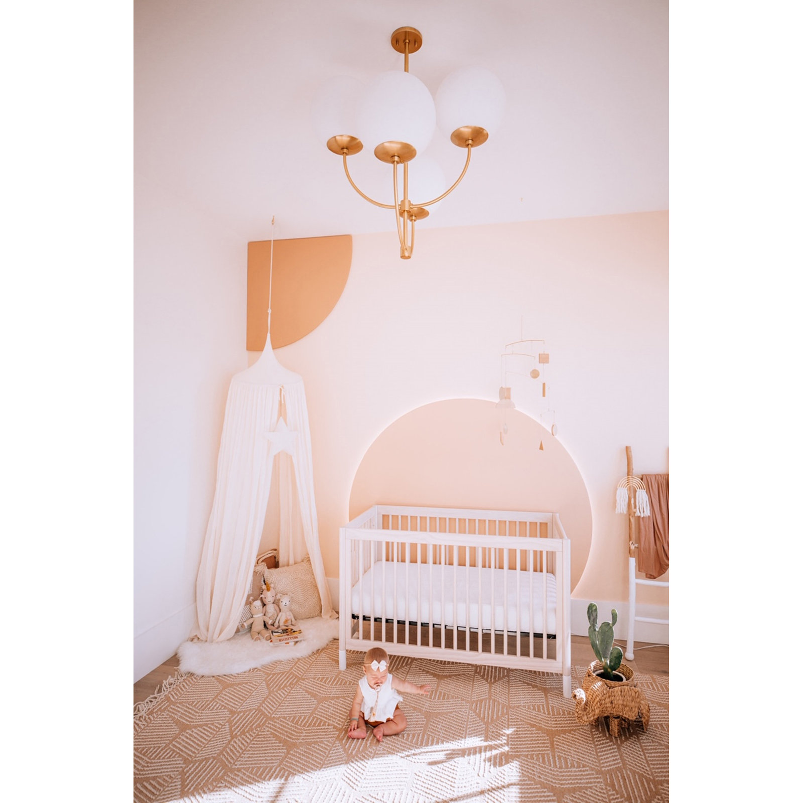 Sanat 4 - Light Tiered Chandelier, Aged Brass