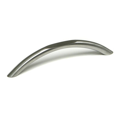 Poignée en arche centrale 5 1/32" en acier inoxydable contemporaine Inspiration