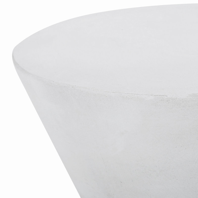 Table d'appoint d'extérieur en béton léger