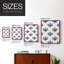 Motif de fleurs indigo I - impression encadrée de qualité supérieure - prêt à être accroché - aucun clou requis - aucun clou requis-756952333-756952329