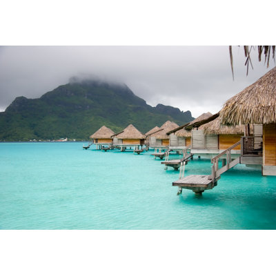 «Borabora Overwater Bungalow» par Hypnattize - photographie sur toile tendue
