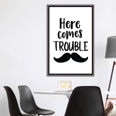 «Here Comes Trouble Novelty», reproduction d'art textuel