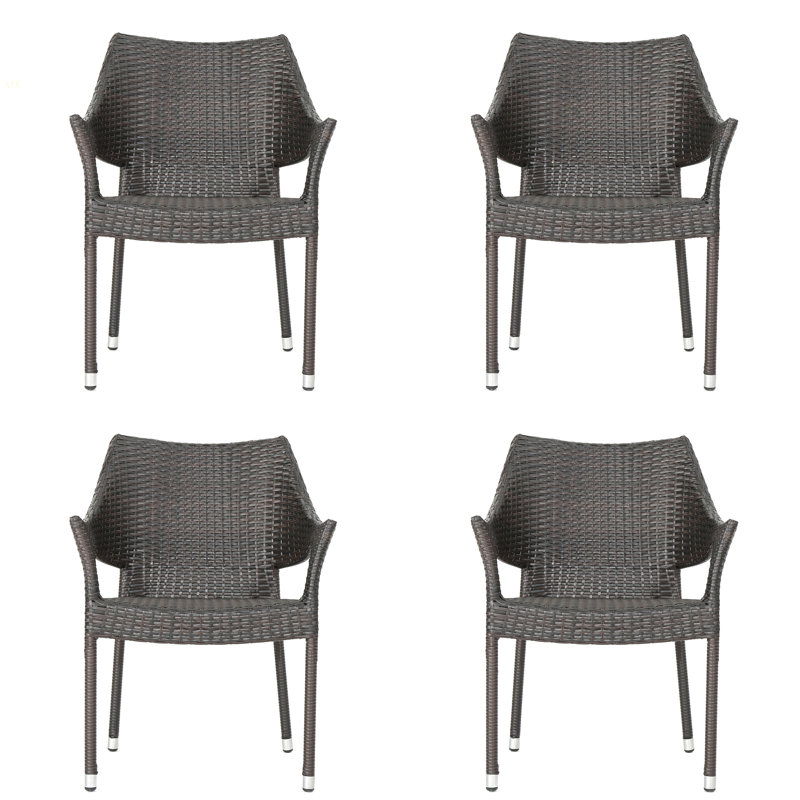 Chaise d'extérieur en résine
