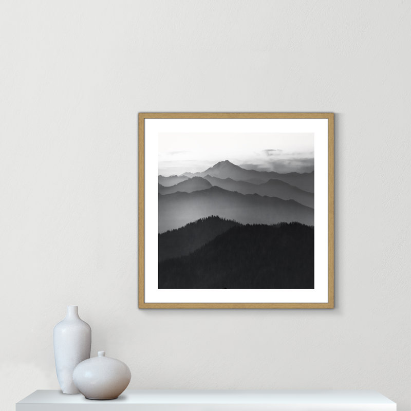Cascades par Danita Delimont - reproduction de photo encadrée, H 27,5 po x l 27,5 po x P 0,75 po, Encadré naturel