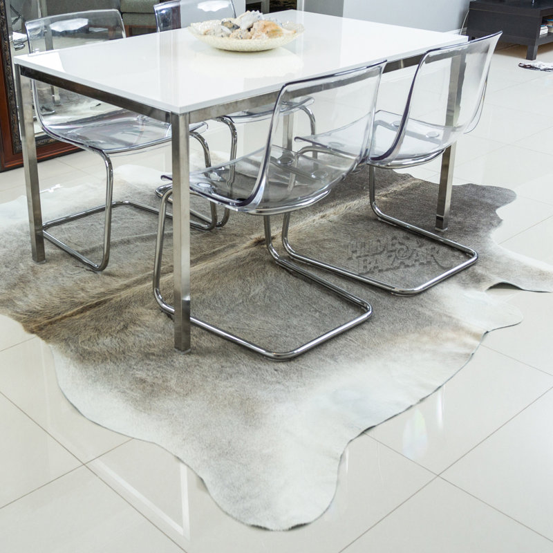 Thearsa Cowhide Indoor Rug