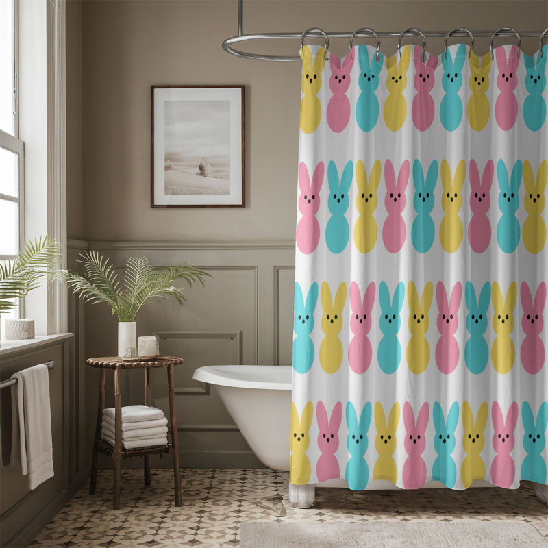 Dekendrick, 74"H x 71"W