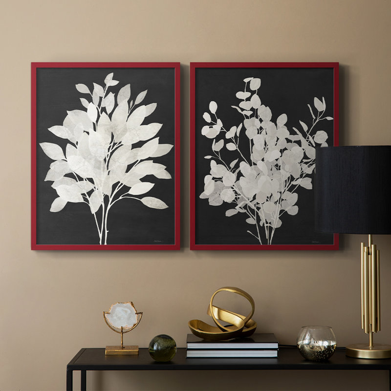 «Misty Branches I», reproduction encadrée de qualité supérieure - prête à être accrochée - aucun clou requis - aucun clou requis