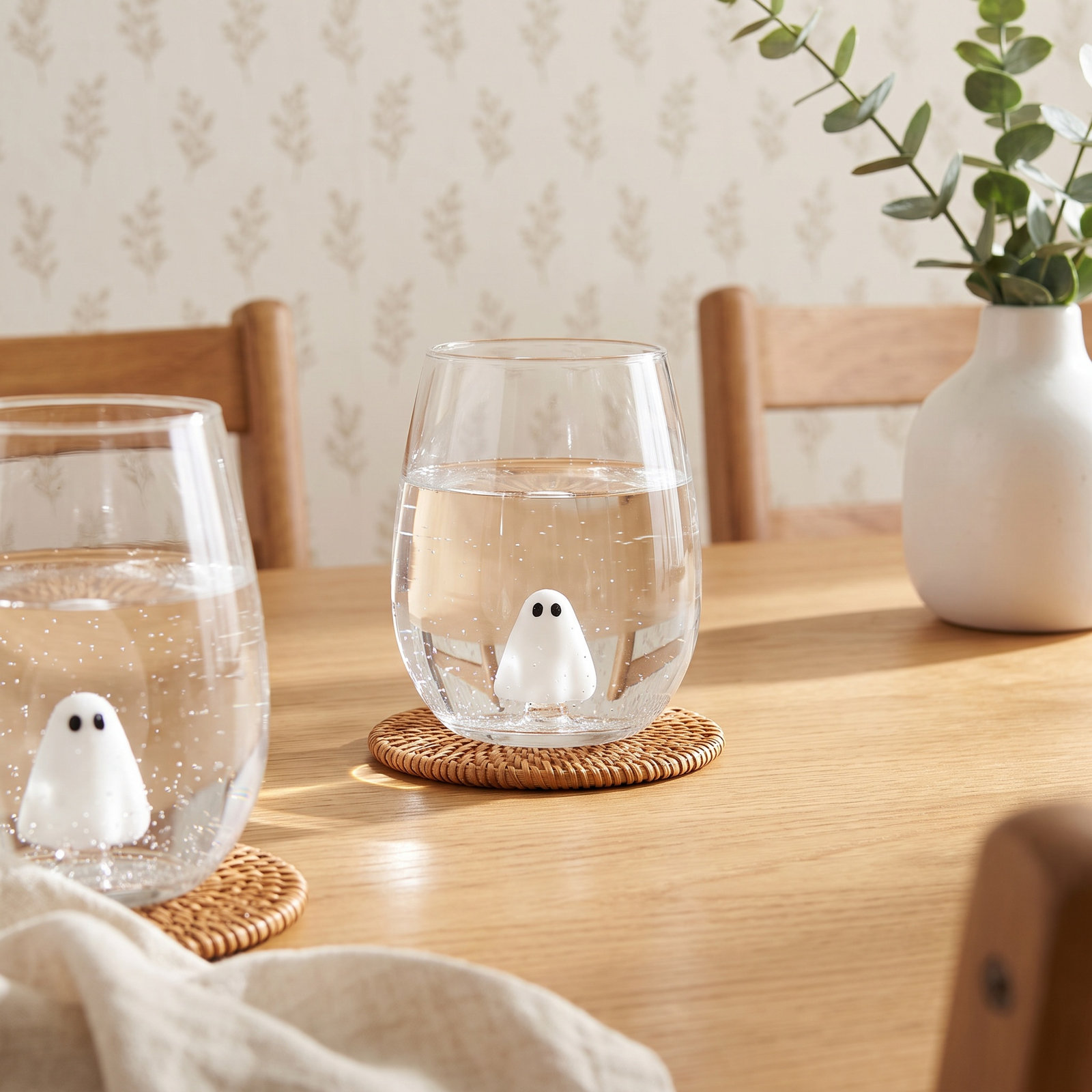Stemless Wine Glass With Hand-Blown Ghost Inside