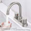Robinet de lavabo de salle de bain à 2 poignées, robinets de salle de bain en nickel brossé à centre central pour 3 trous-126707527