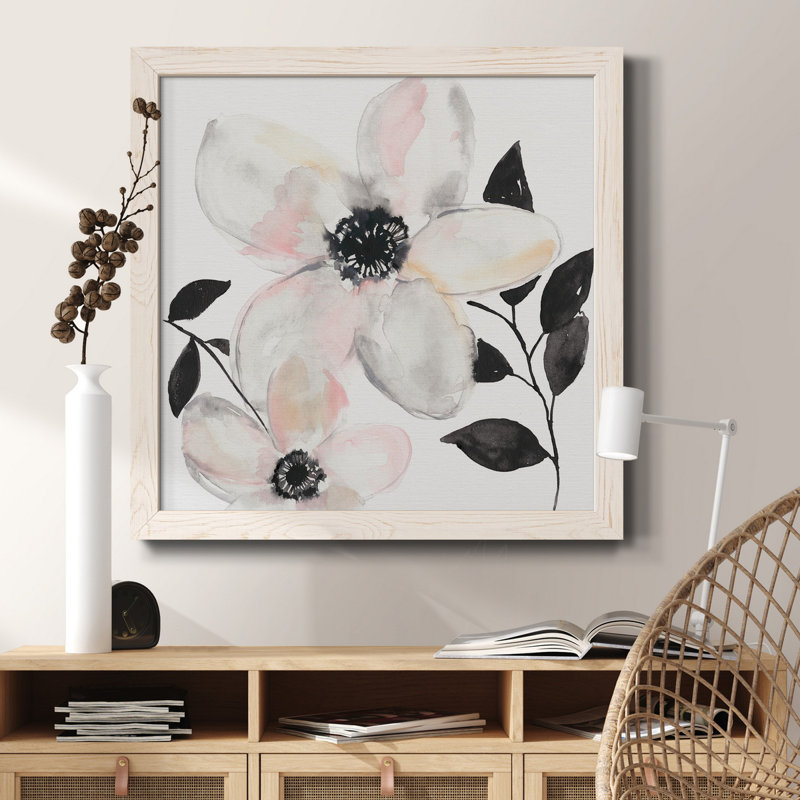 «Black & Blush Anemone II», art mural sur toile, Blanc, H 17 po x l 17 po x P 1,5 po