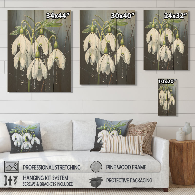 «Morning Hush Snowdrops In Silent White II» - Impressions sur neige, H 32 po x l 24 po