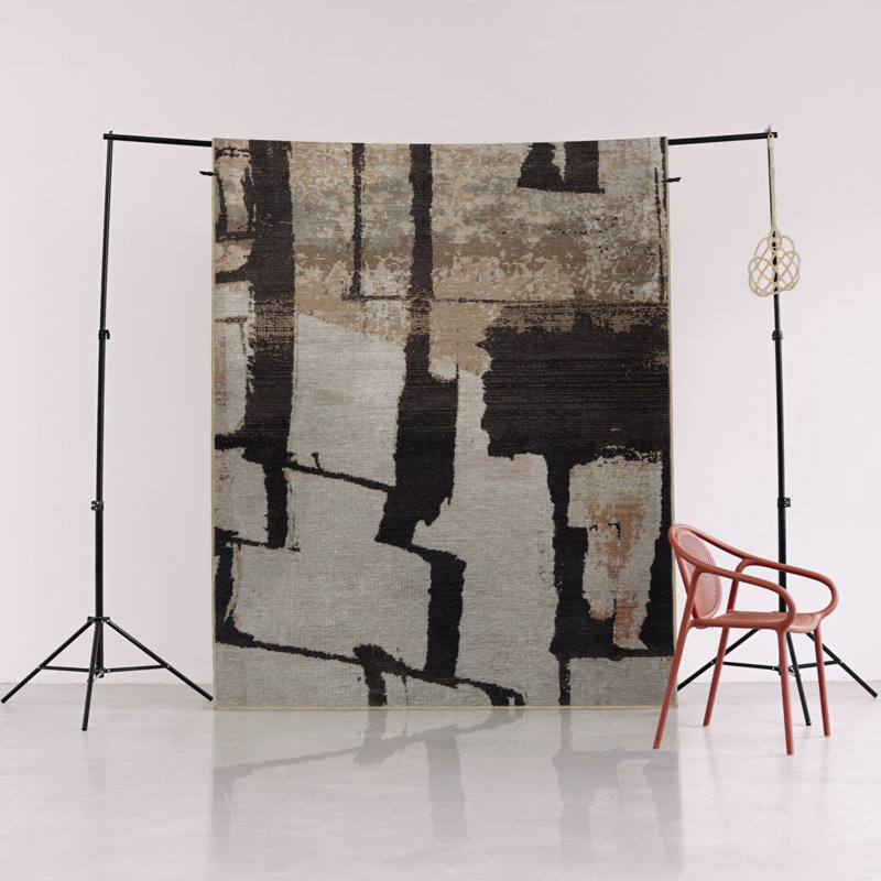 Tapis décoratif moderne à motif abstrait noir et noir