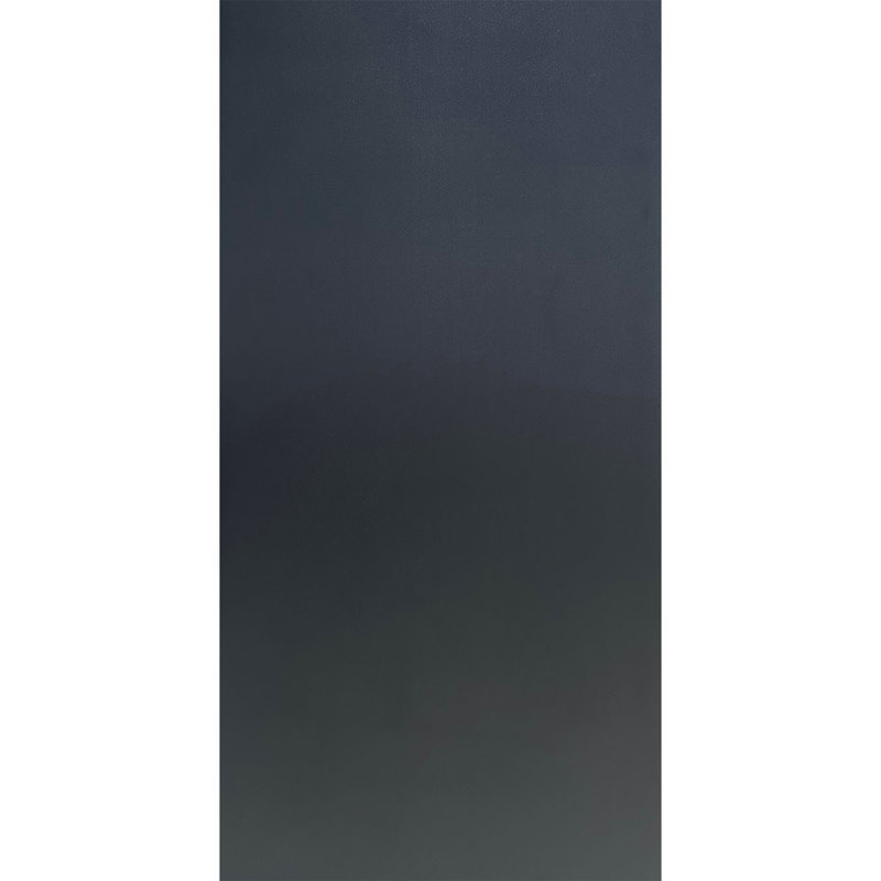 Grand panneau - tuile de plafond en mousse à coller 1,6 pi x 3,2 pi, Noir mat
