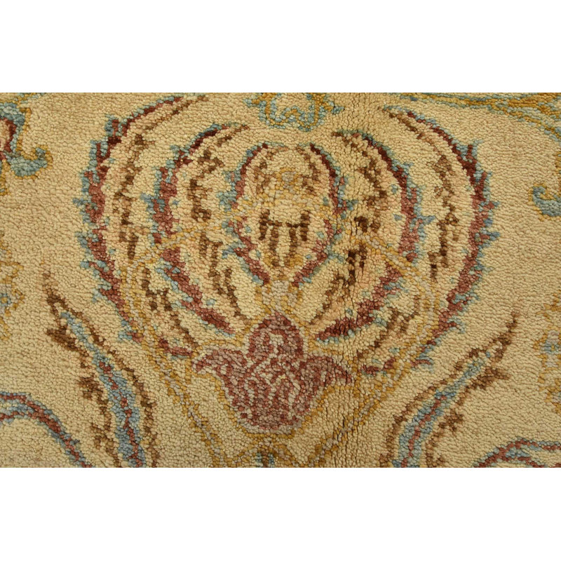 Tapis unique 8 pi 1 po x 8 pi 4 po Grasen