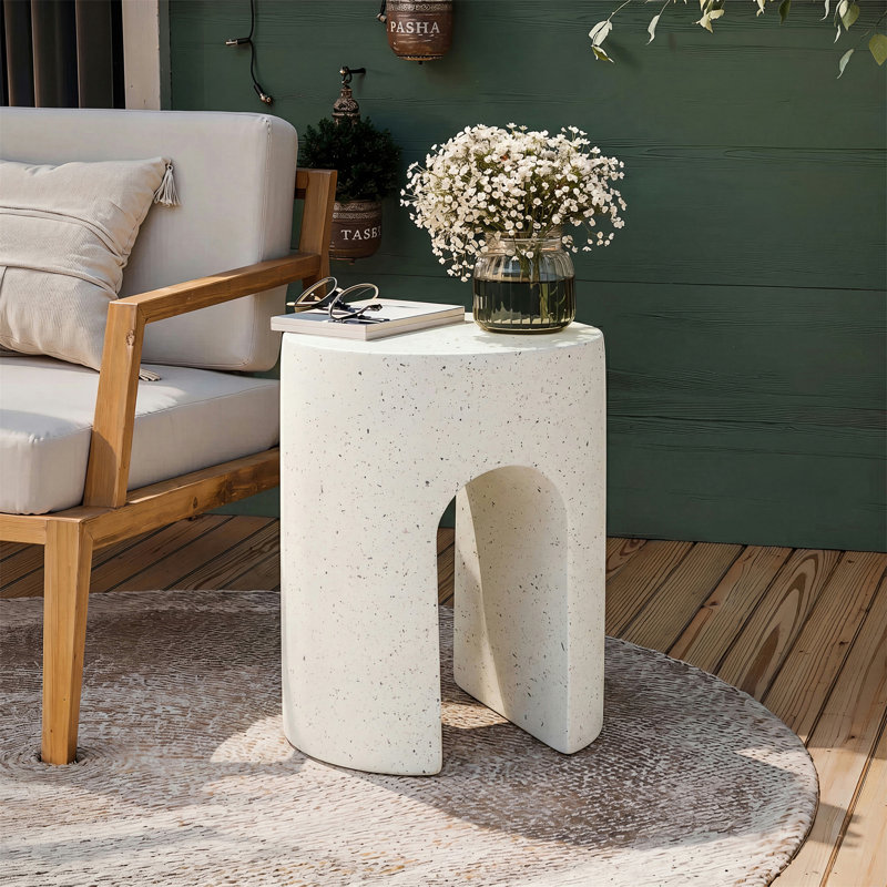 Table d'appoint d'extérieur MGO, table d'appoint Terrazzo en travertin pour patio / cour arrière