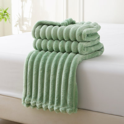 JML Super Soft Queen Size Blanket Premium Silky Flannel Fleece Ribbed Jacquard Lightweight Bed Blanket All Season Use, Green Ribbed, Queen(70"x80")