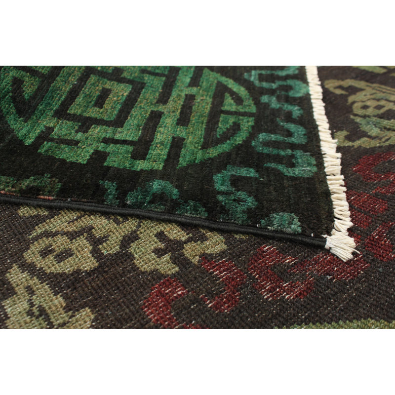 Tapis unique en laine noué à la main vert foncé des années 2010 de 7 pi 10 po x 10 pi Pilkington