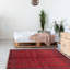 Tapis rouge en laine noué à la main de conception unique 5 pi 11 po x 7 pi 7 po Olasubomi