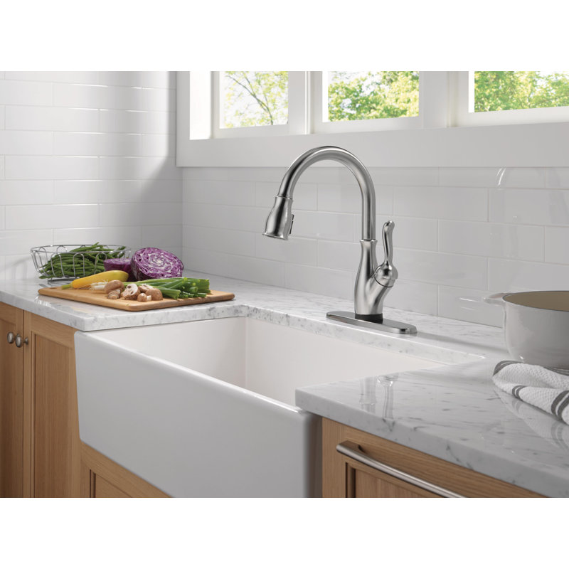 Robinet de cuisine Leland VoiceIQ avec technologie Touch2O sans contact, Acier arctique