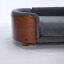 Lit pour chien surélevé de style scandinave avec pattes en bois massif et dossier en bois courbé noyer, velours-123027822-123027824