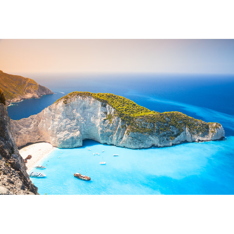 Navagio Beach - Photographie sur toile tendue, H 20 po x l 30 po