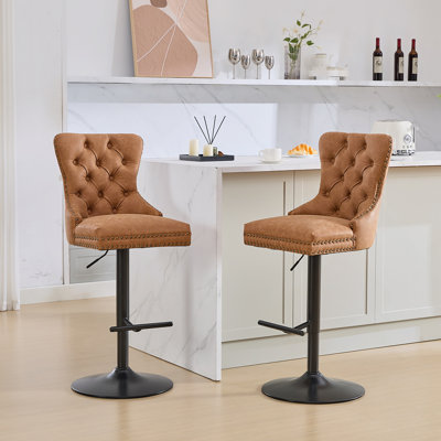 Meuble, tabourets de bar pivotants en polyuréthane vieilli et rétro d'une hauteur de siège réglable de 25 à 33 pouces, tabourets de bar modernes avec dossier capitonné confortable pour un pub à domicile et un îlot de cuisine (orange, ensemble de 2)