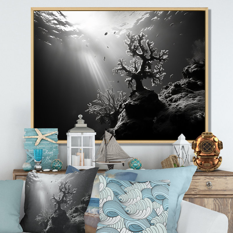 «Black and White Coral Artistic Ocean Ballet», reproduction sur toile, H 24 po x l 32 po, Cadre naturel flottant