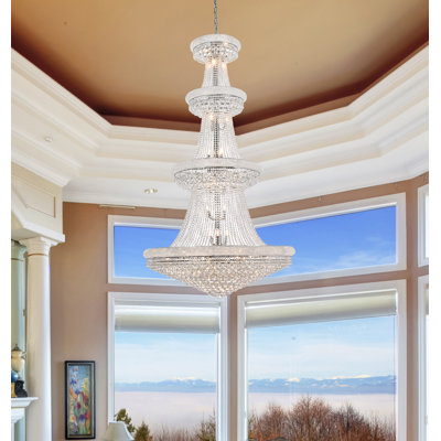 Lustre unique à niveaux 42 lumières avec accents de cristal Ston Easton