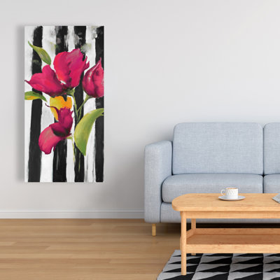 Fleurs sur rayures noires et blanches - Formes illustratives de formes