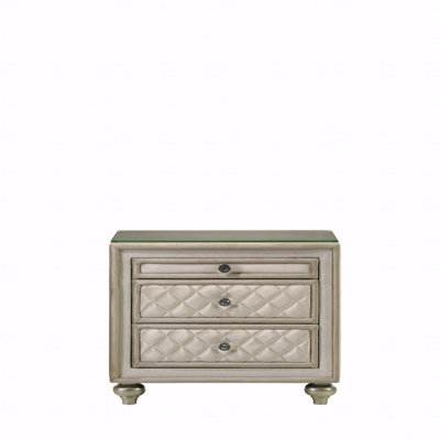 Table de chevet beige en velours