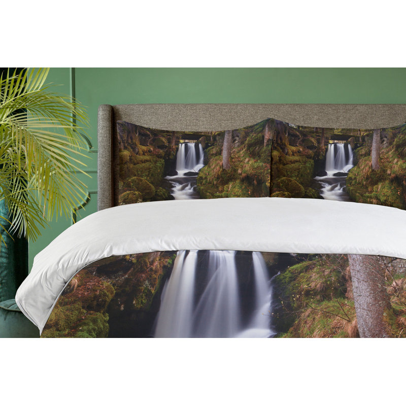 Rustic Polyester Duvet Cover, Queen Duvet Cover + 2 Pillow Shams, Waterfall
