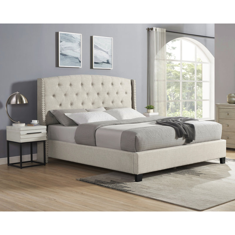 Ensemble de chambre à coucher rembourrée 3 pièces, lit à oreilles capitonné avec deux tables de chevet blanches