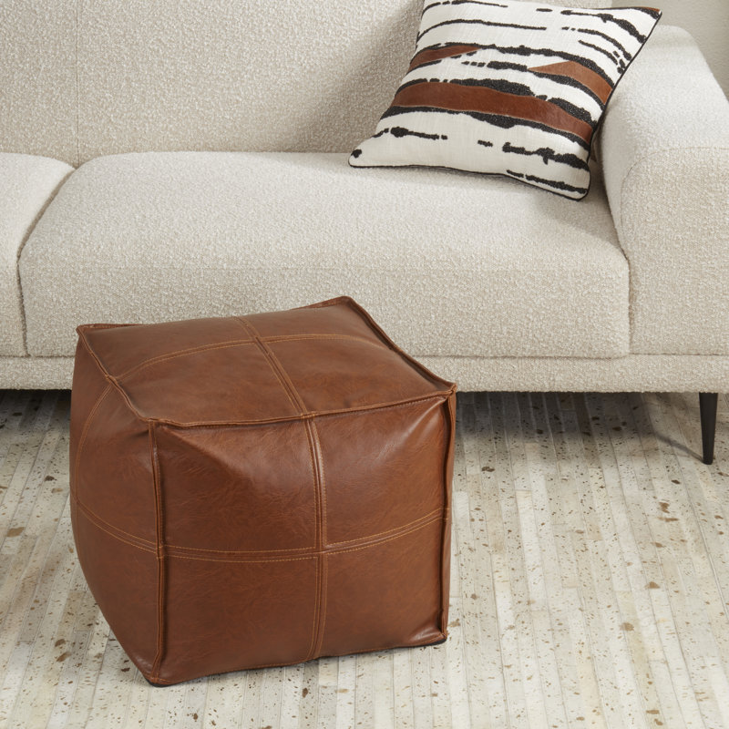 Pouf patchwork en similicuir d'inspiration rétro