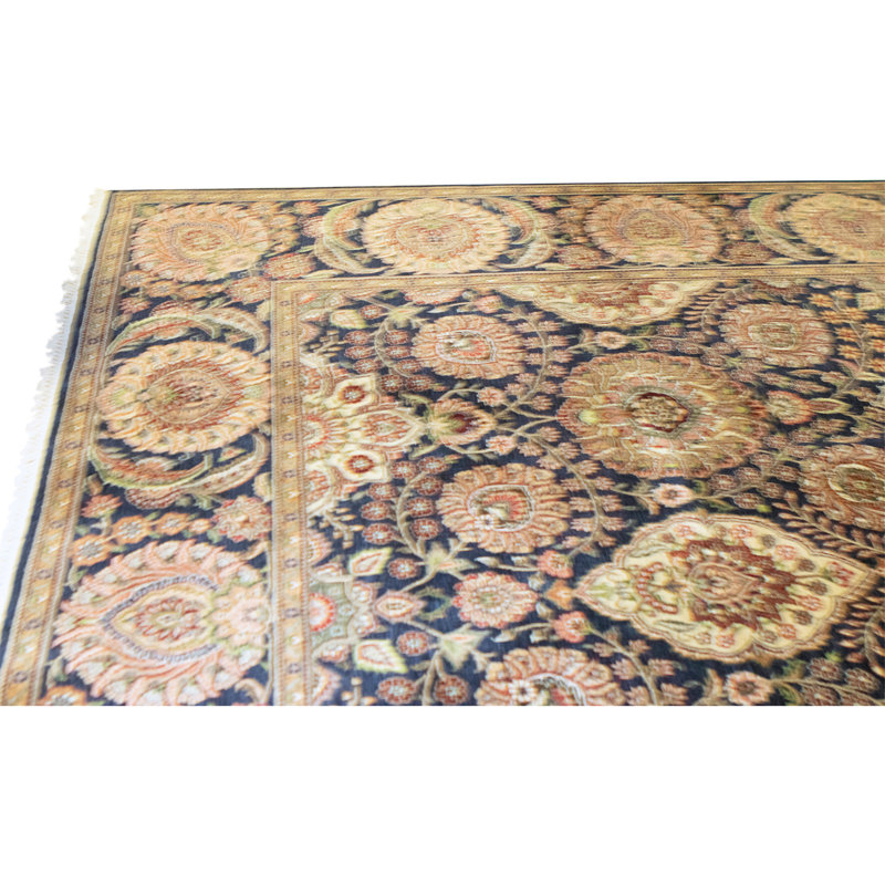 Tapis bleu marine de haute qualité noué à la main