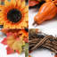 Couronne d'automne 18 po pour porte d'entrée avec tournesols, citrouilles, pommes de pin et baies-129505535