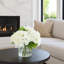 Arrangement de faux hortensias dans un vase-28878256